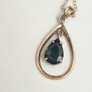 VINTAGE SAPHIRE PENDANT GOLD NECKLACE